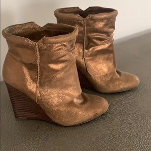 Gold wedge Nine West slip on booties